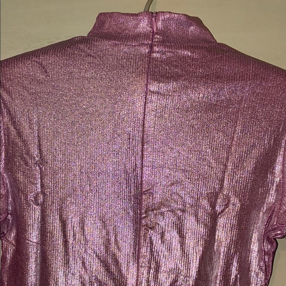 🆕 Shimmering Pink Long Sleeve Mock turtleneck Bodysuit size small - Picture 4 of 6